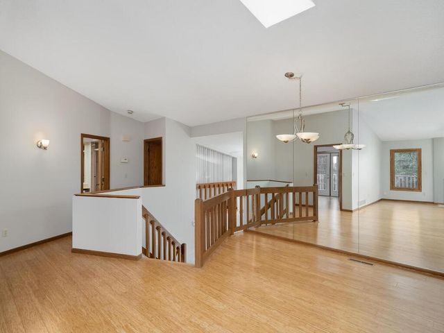 5545 Knoll Drive, Shoreview, MN 55126