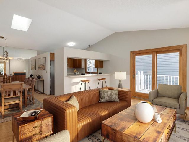 5545 Knoll Drive, Shoreview, MN 55126