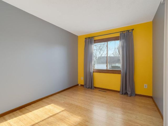 5545 Knoll Drive, Shoreview, MN 55126