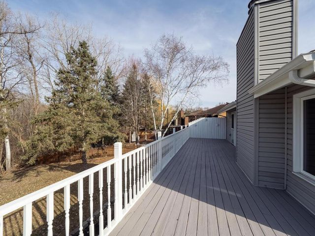 5545 Knoll Drive, Shoreview, MN 55126