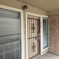 2100 Wilcrest Drive 226, Houston, TX 77042