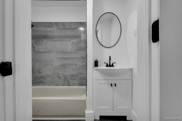 22285 Wyman Street, Detroit, MI 48219