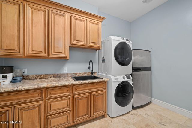 16325 E MAGNOLIA Drive, Gilbert, AZ 85298