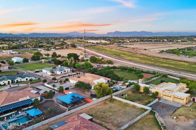 16325 E MAGNOLIA Drive, Gilbert, AZ 85298