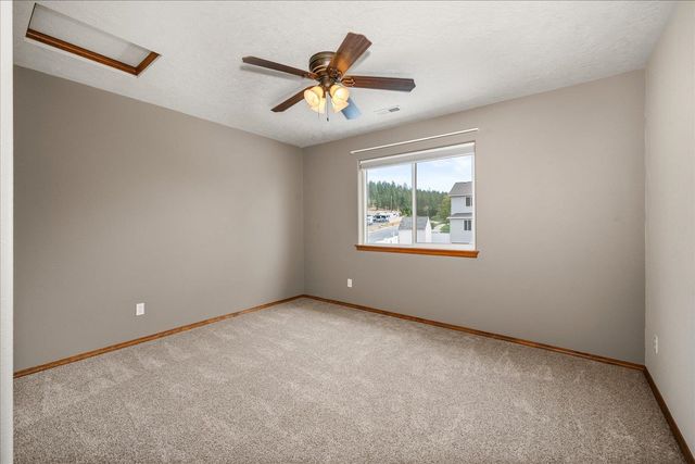 5122 N Harvard Ct, Spokane, WA 99206