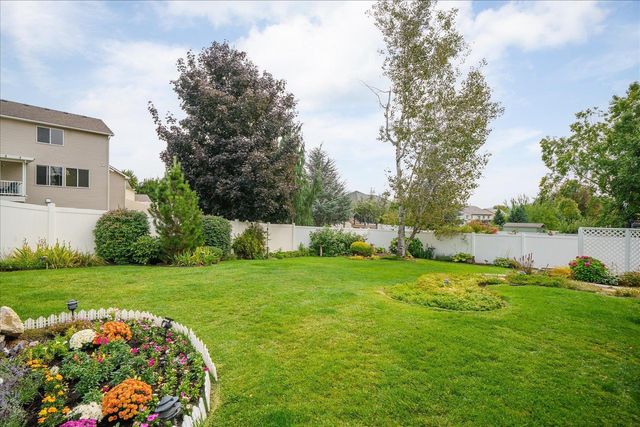 5122 N Harvard Ct, Spokane, WA 99206