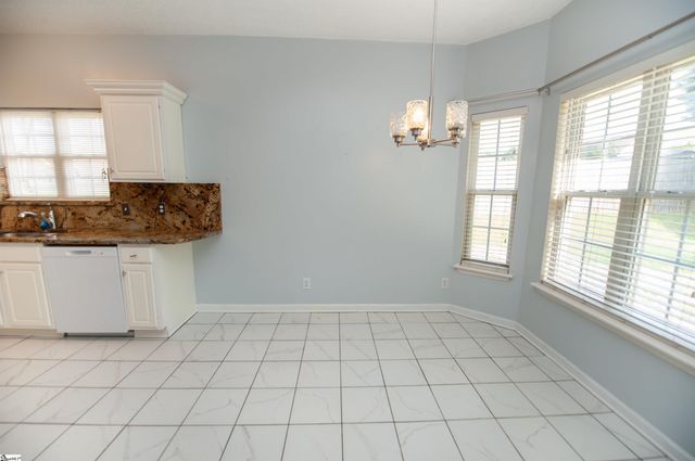 298 Glen Crest Drive, Moore, SC 29369