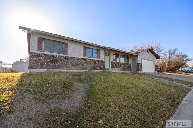 1655 Olympia Drive, Idaho Falls, ID 83402