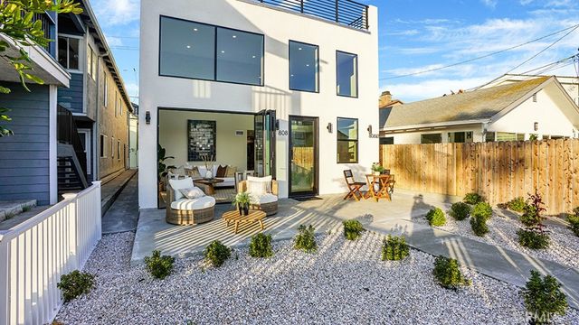 808 W Balboa Front, Newport Beach, CA 92661