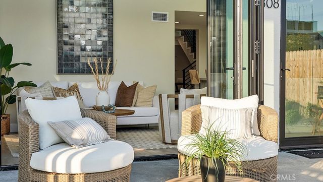 808 W Balboa Front, Newport Beach, CA 92661