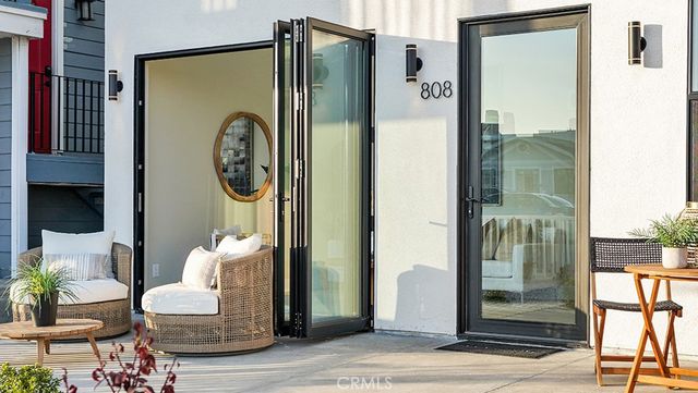 808 W Balboa Front, Newport Beach, CA 92661