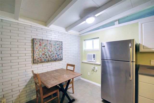 2325 Newfield LN A, Austin, TX 78703