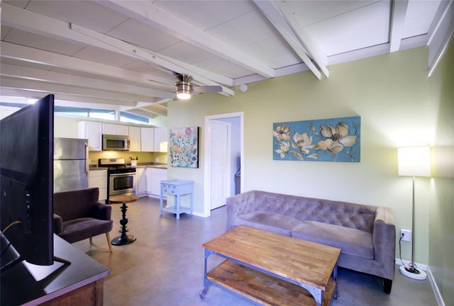 2325 Newfield LN A, Austin, TX 78703