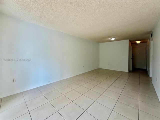 901 SW 37th Avenue 25, Miami, FL 33135