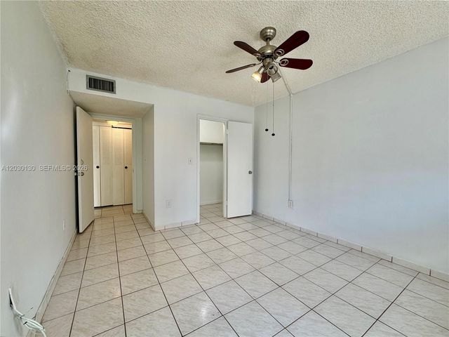 901 SW 37th Avenue 25, Miami, FL 33135