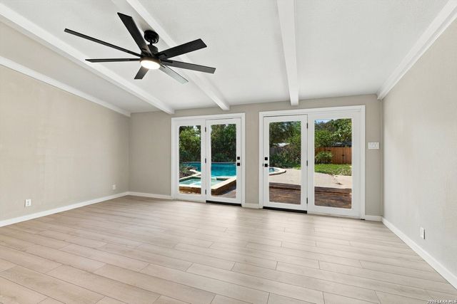 1006 Homeric Dr, San Antonio, TX 78213