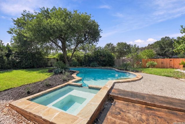 1006 Homeric Dr, San Antonio, TX 78213