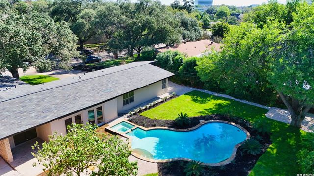 1006 Homeric Dr, San Antonio, TX 78213