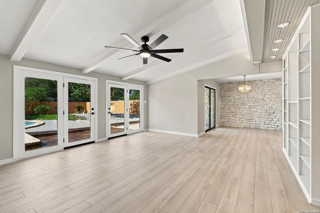 1006 Homeric Dr, San Antonio, TX 78213
