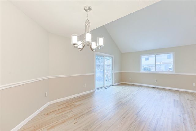 816 Williamsbug Circle 816, Warwick, RI 02886