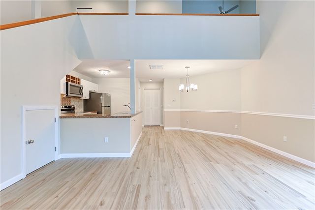 816 Williamsbug Circle 816, Warwick, RI 02886