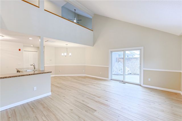 816 Williamsbug Circle 816, Warwick, RI 02886