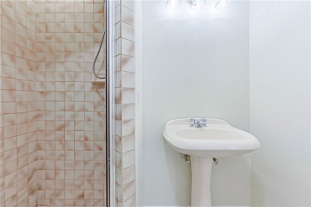 816 Williamsbug Circle 816, Warwick, RI 02886