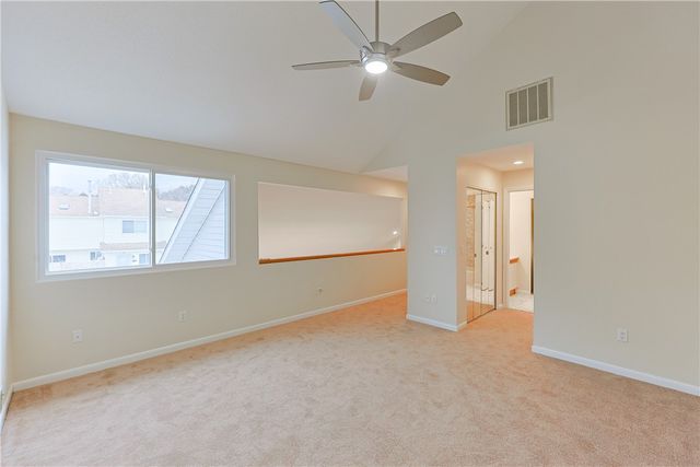 816 Williamsbug Circle 816, Warwick, RI 02886