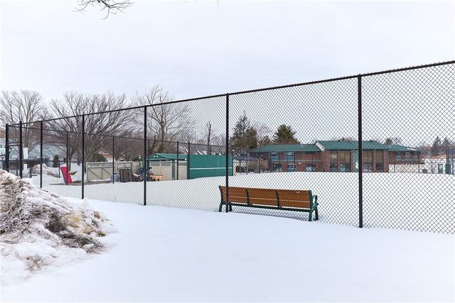 816 Williamsbug Circle 816, Warwick, RI 02886