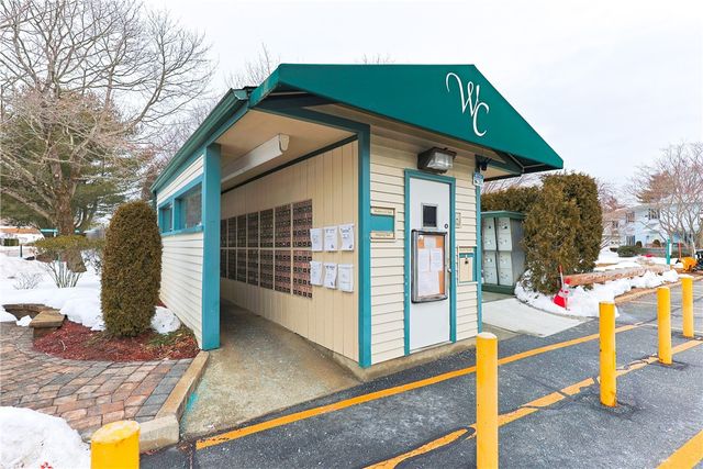 816 Williamsbug Circle 816, Warwick, RI 02886