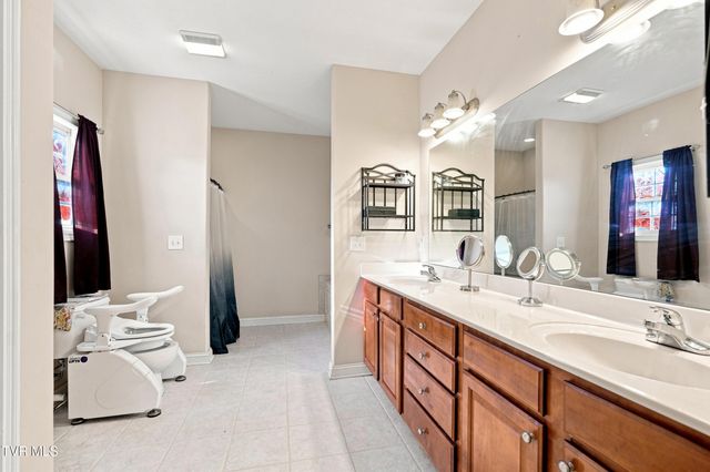 286 Upper Sand Valley Road, Jonesborough, TN 37659