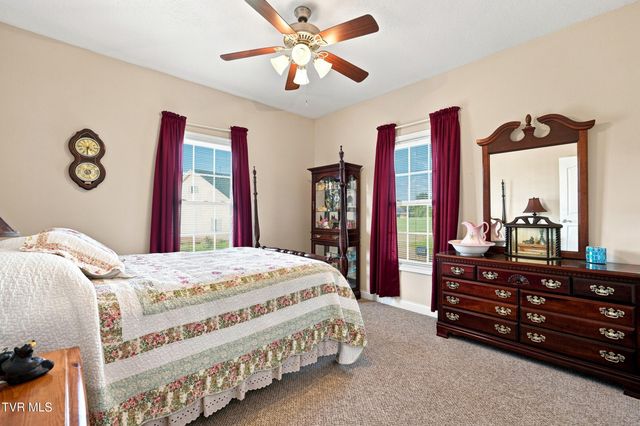 286 Upper Sand Valley Road, Jonesborough, TN 37659