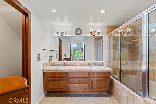 27528 Ashwood Lane, Lake Arrowhead, CA 92352