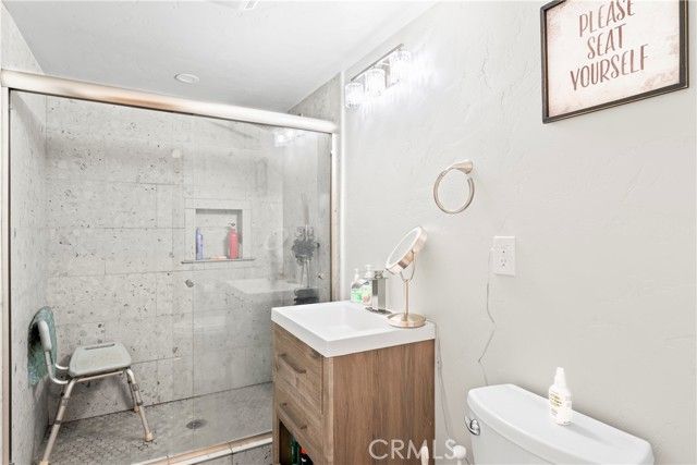 27528 Ashwood Lane, Lake Arrowhead, CA 92352