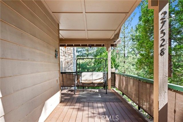 27528 Ashwood Lane, Lake Arrowhead, CA 92352