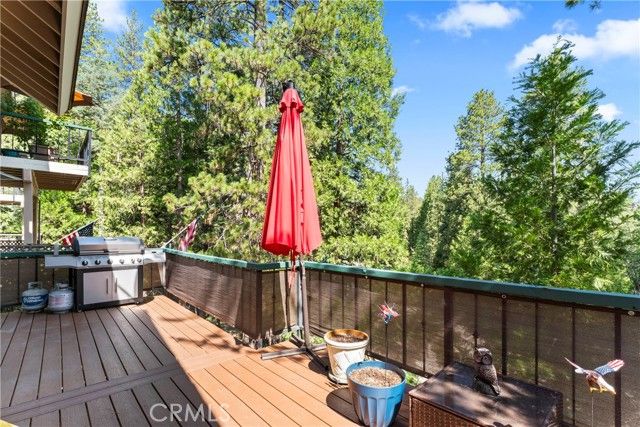 27528 Ashwood Lane, Lake Arrowhead, CA 92352