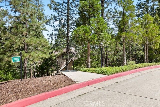 27528 Ashwood Lane, Lake Arrowhead, CA 92352
