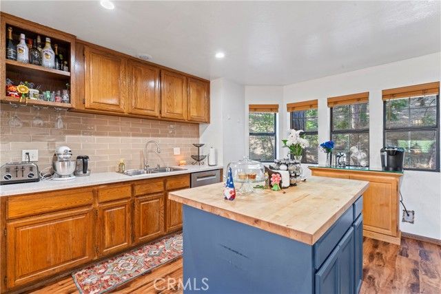 27528 Ashwood Lane, Lake Arrowhead, CA 92352