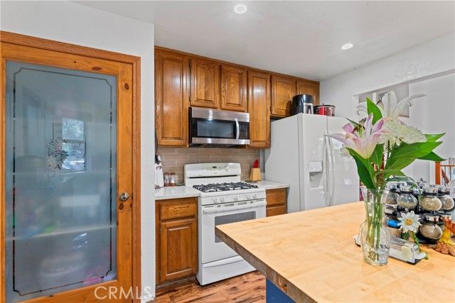 27528 Ashwood Lane, Lake Arrowhead, CA 92352