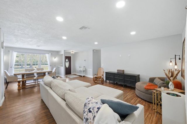 9811 28TH AVENUE E, Palmetto, FL 34221