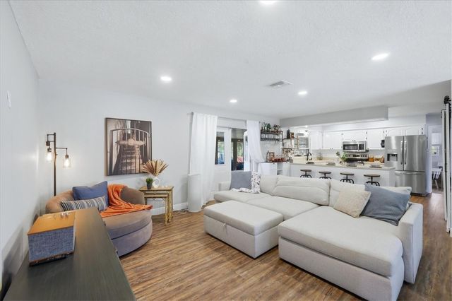 9811 28TH AVENUE E, Palmetto, FL 34221