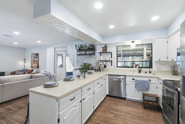 9811 28TH AVENUE E, Palmetto, FL 34221