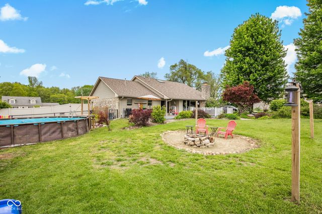 4703 W 1200 N, Knightstown, IN 46148