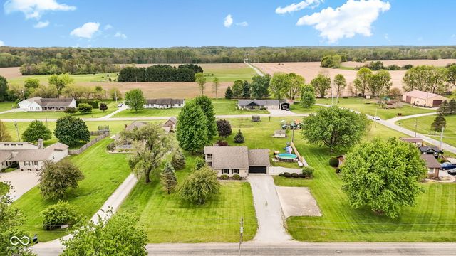 4703 W 1200 N, Knightstown, IN 46148