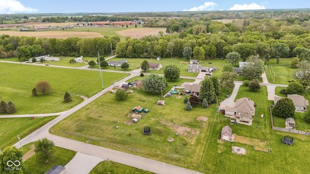 4703 W 1200 N, Knightstown, IN 46148