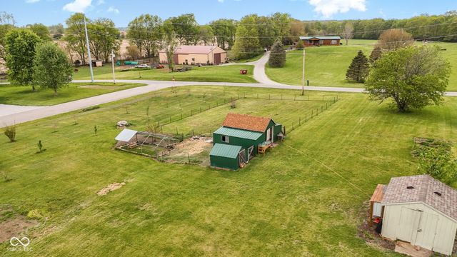 4703 W 1200 N, Knightstown, IN 46148