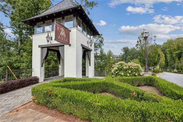 6540 Beacon Drive, Sandy Springs, GA 30328