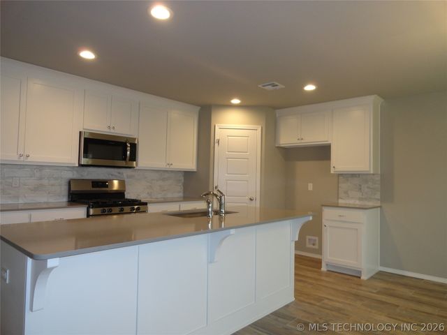 13410 E 43rd Street, Tulsa, OK 74134