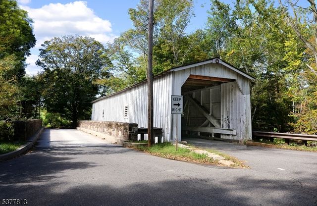 81 Upper Creek Rd, Delaware Twp., NJ 08559