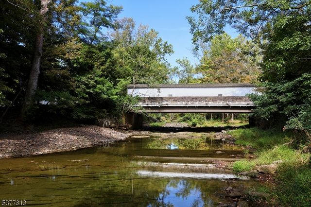 81 Upper Creek Rd, Delaware Twp., NJ 08559